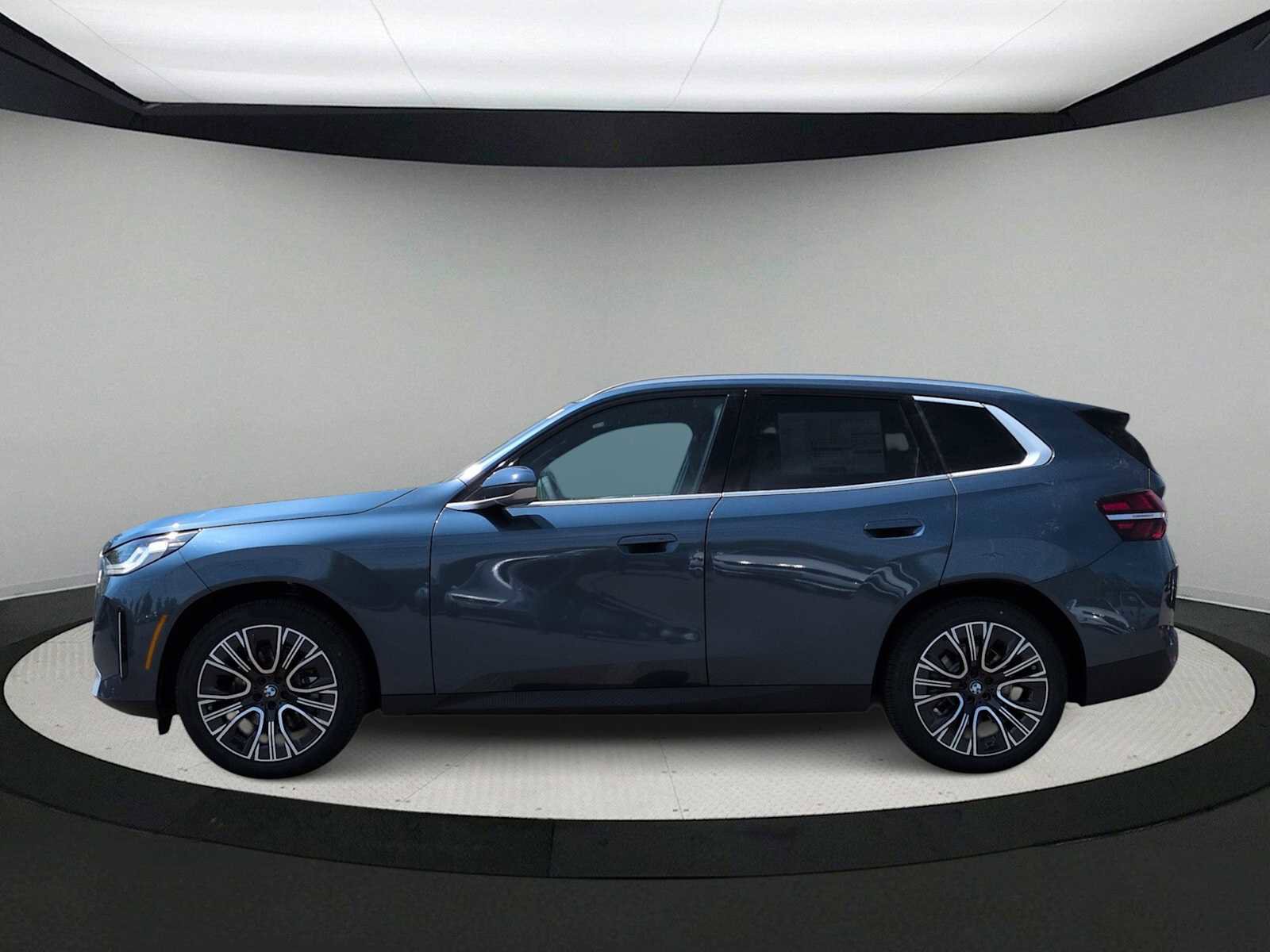 New 2025 BMW i4 xDrive40i AWD/4WD image 5