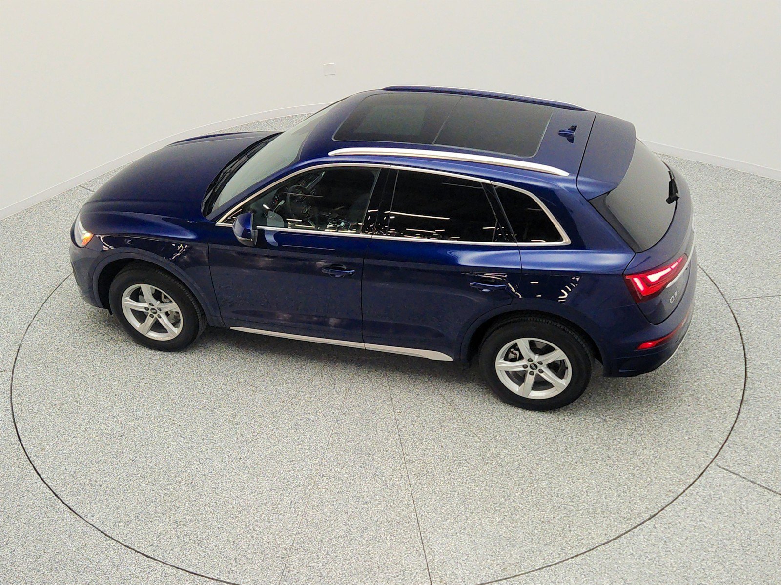 Used 2023 Audi Q5 2.0T Premium w/ Convenience Package AWD/4WD image 30