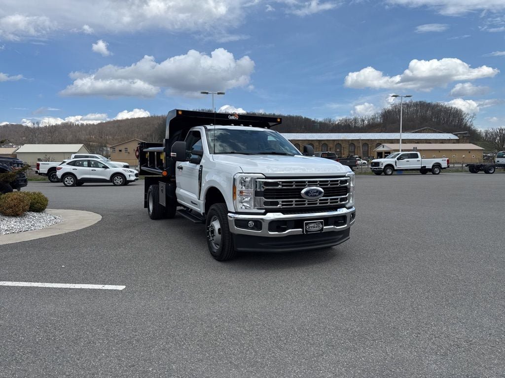 New 2026 Ford F350 XL w/ XL Chrome Package image 1