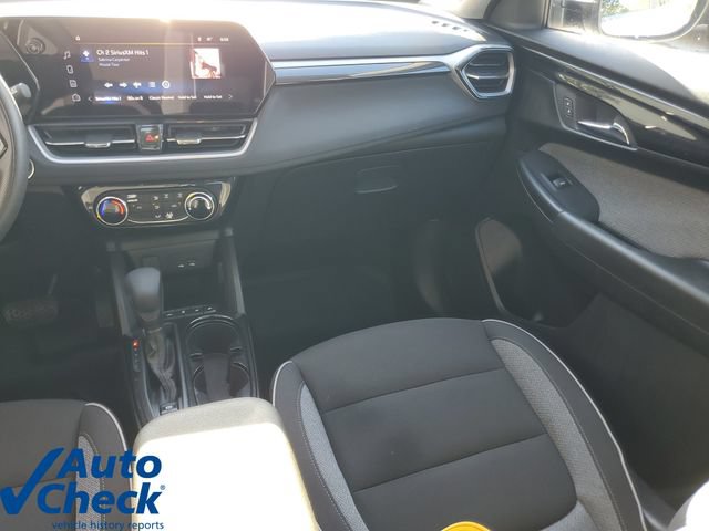 Used 2025 Chevrolet TrailBlazer LT w/ Driver Confidence Package FWD image 14