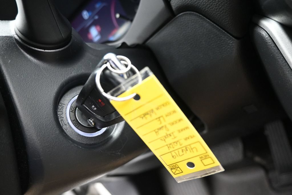 Used 2024 Toyota RAV4 LE AWD/4WD image 21