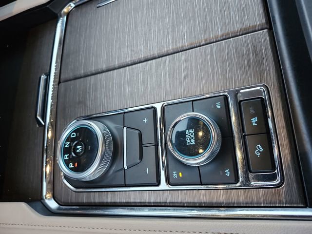 Used 2024 Ford Expedition Max Limited image 24