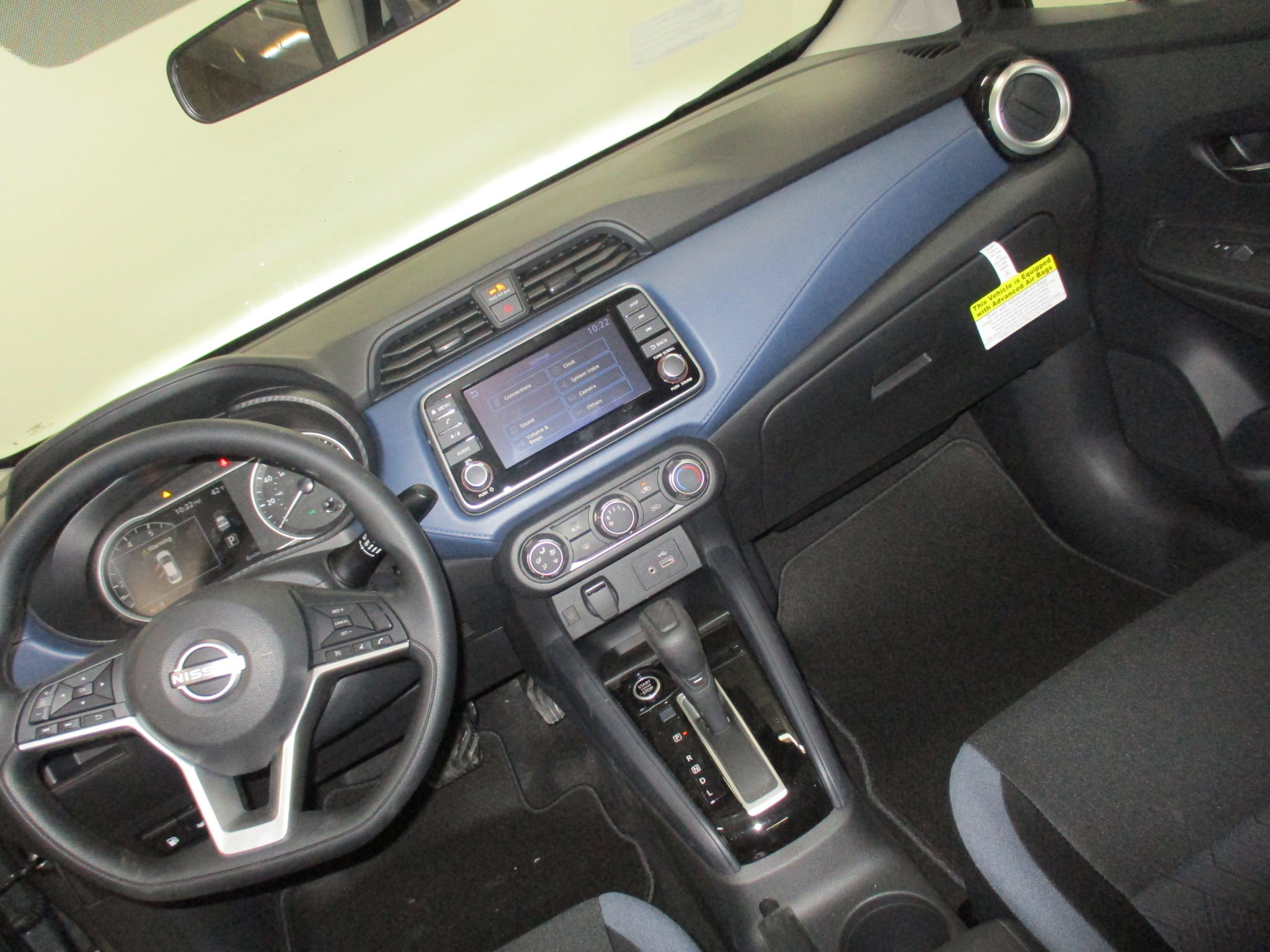 New 2025 Nissan Versa SV w/ Trunk Package image 28