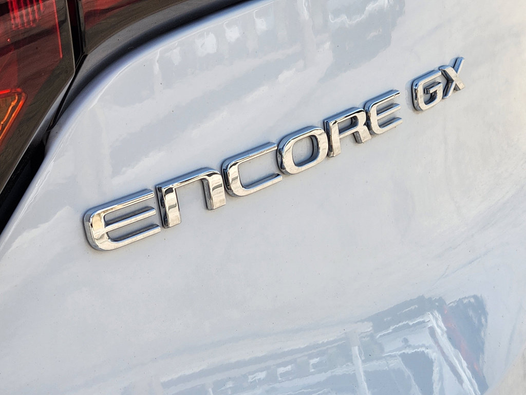 Certified 2025 Buick Encore GX Preferred image 12