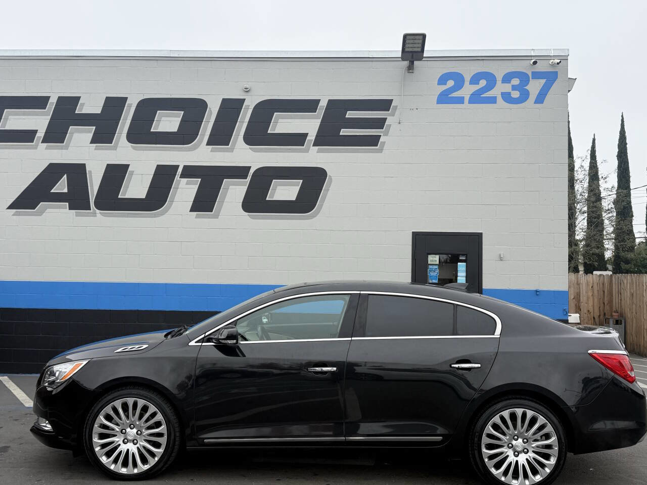 Used 2015 Buick LaCrosse Premium w/ Driver Confidence Package #1 image 23