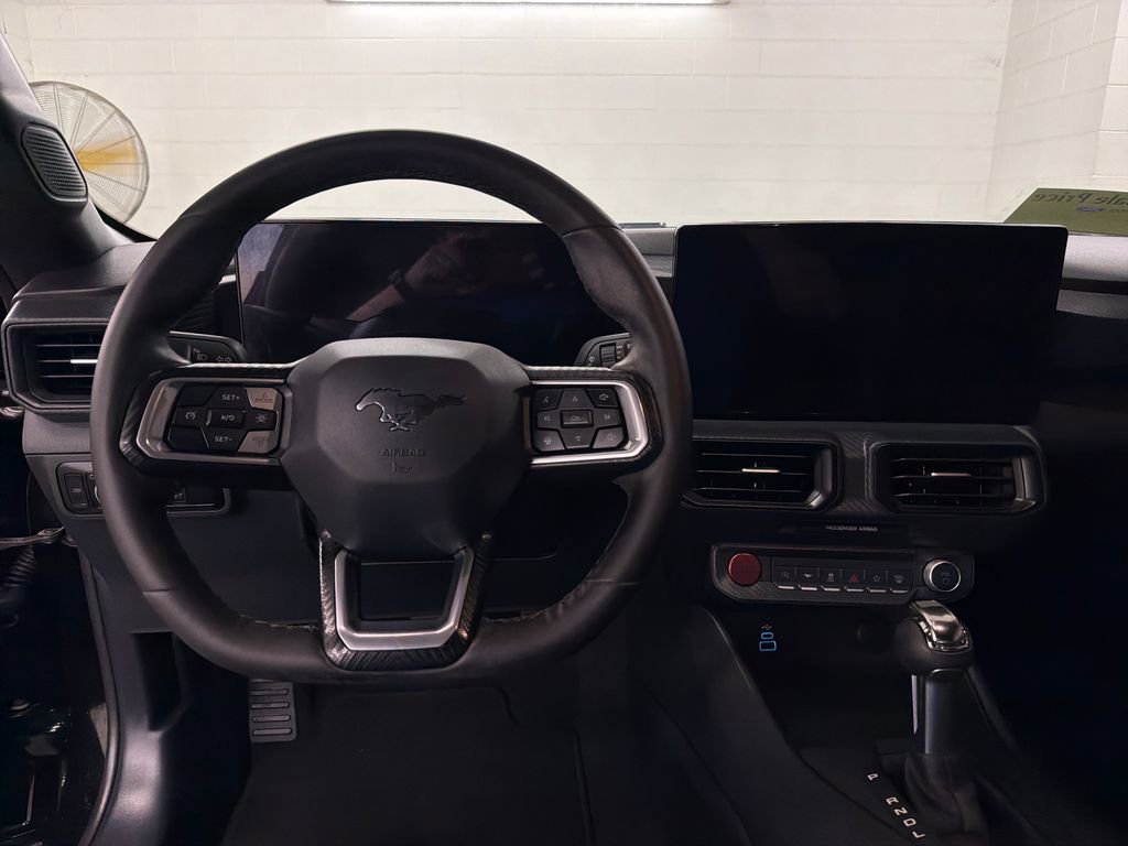 Certified 2024 Ford Mustang Coupe RWD image 8
