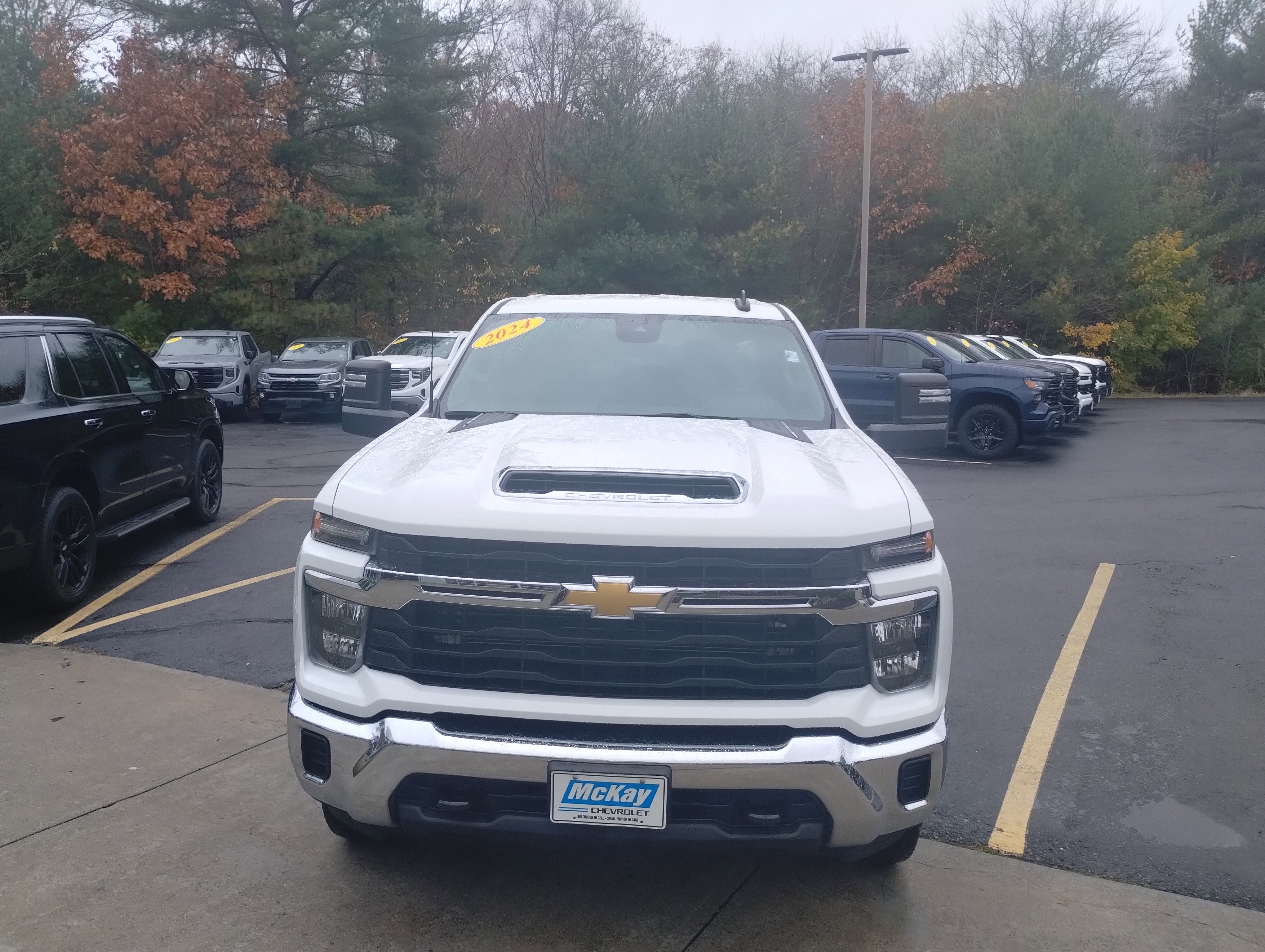 Used 2024 Chevrolet Silverado 2500 LT image 8