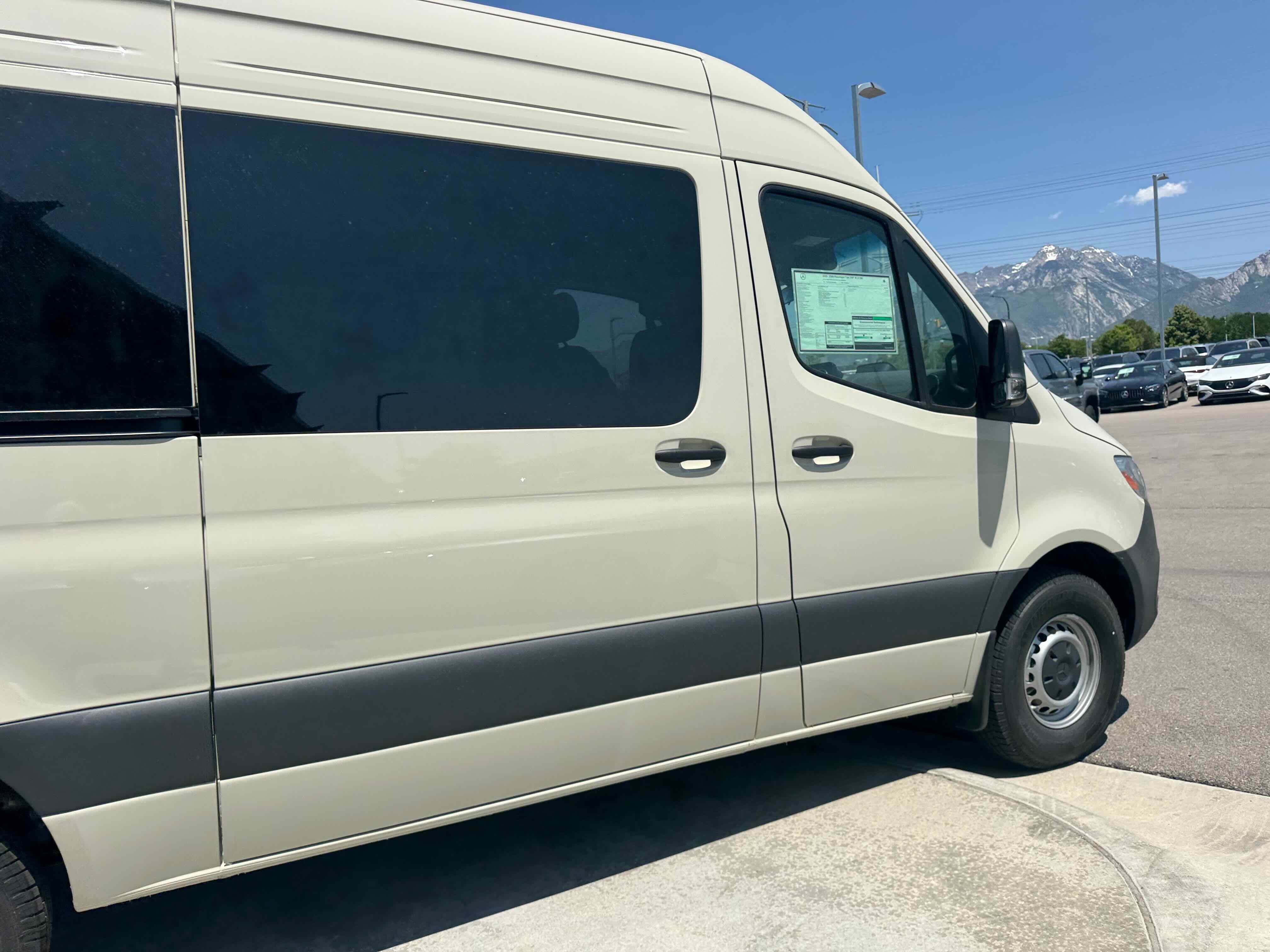 New 2025 Mercedes-Benz Sprinter 2500 image 10