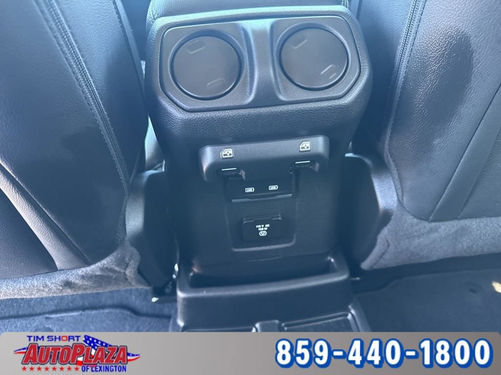 Used 2023 Jeep Wrangler Unlimited Sahara w/ Cold Weather Group AWD/4WD image 26