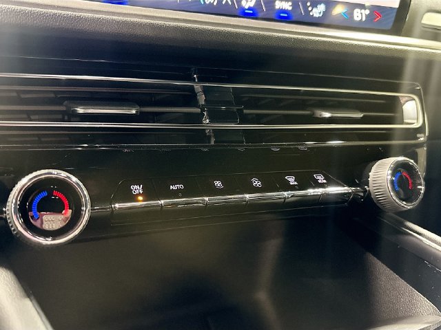 New 2026 Chevrolet Traverse LT FWD image 18