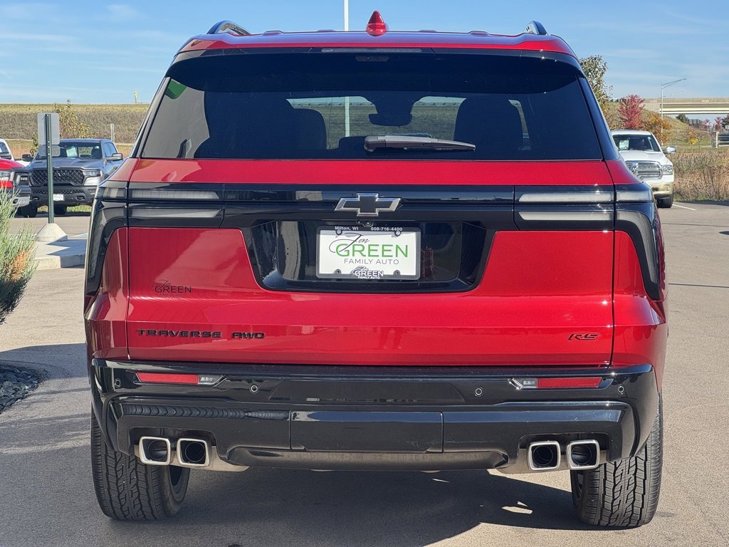 Used 2024 Chevrolet Traverse RS w/ LPO, Floor Liner Package image 8