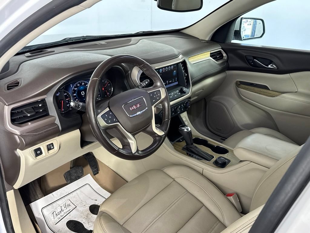 Used 2017 GMC Acadia Denali w/ Technology Package AWD/4WD image 17