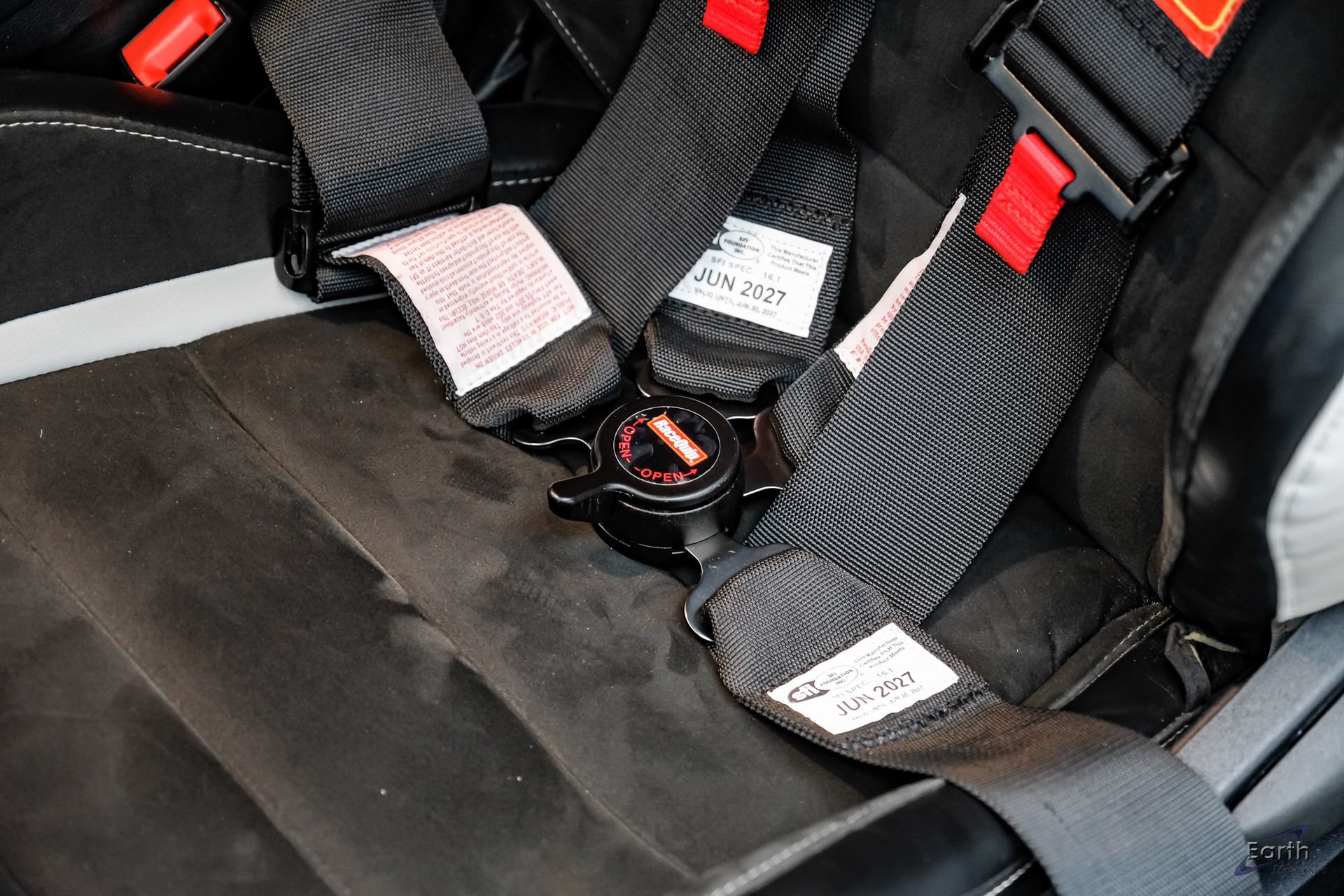 Used 2021 Ford Mustang Shelby GT500 w/ Carbon Fiber Track Pack RWD image 53