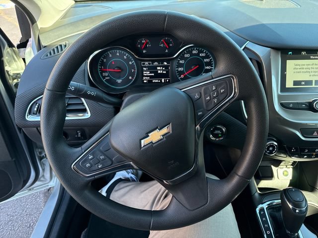 Used 2017 Chevrolet Cruze LT w/ Convenience Package FWD image 16