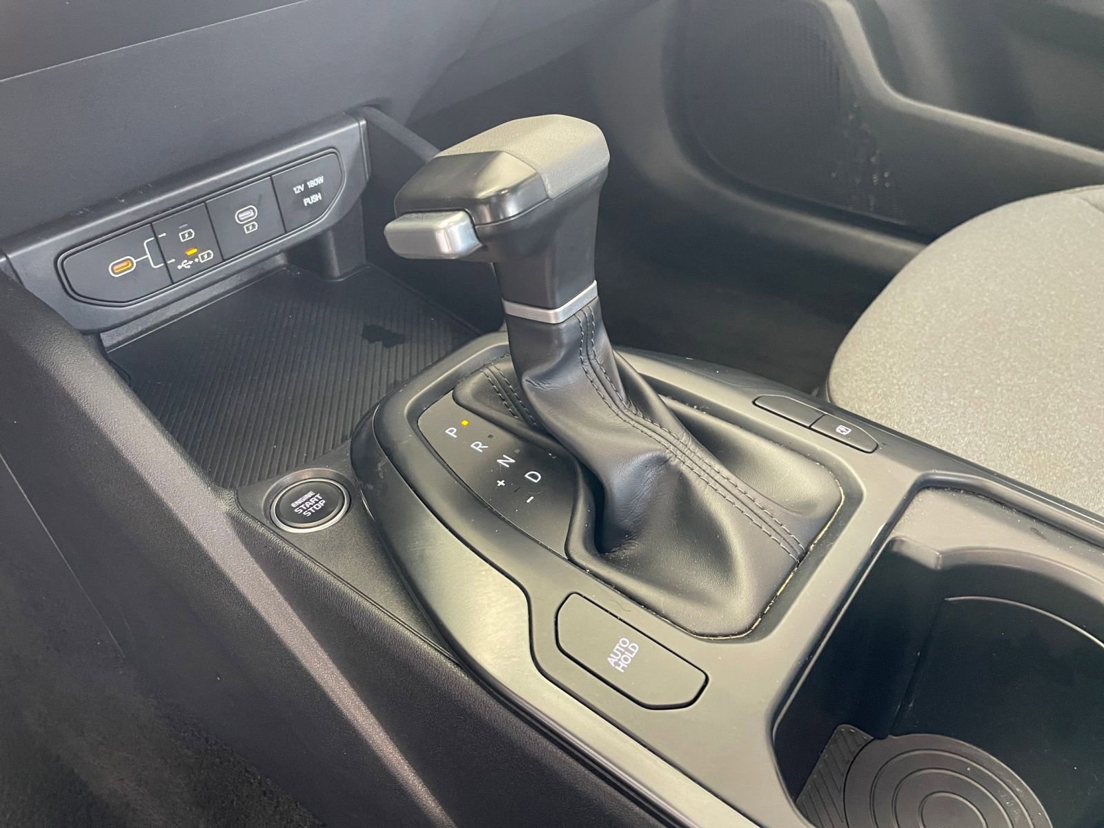 Used 2025 Kia K4 LXS image 41