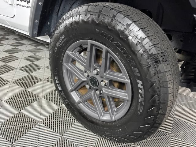 Used 2024 Jeep Wrangler Unlimited Sport AWD/4WD image 16