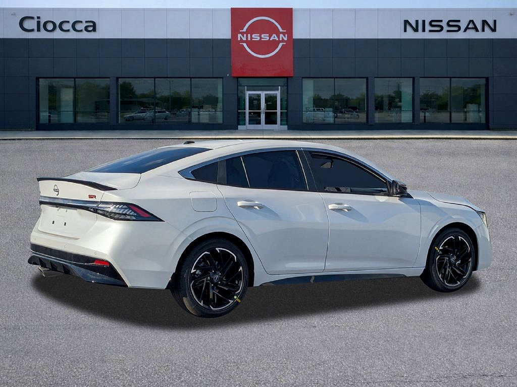 New 2026 Nissan Sentra SR w/ SR Premium Package FWD image 5