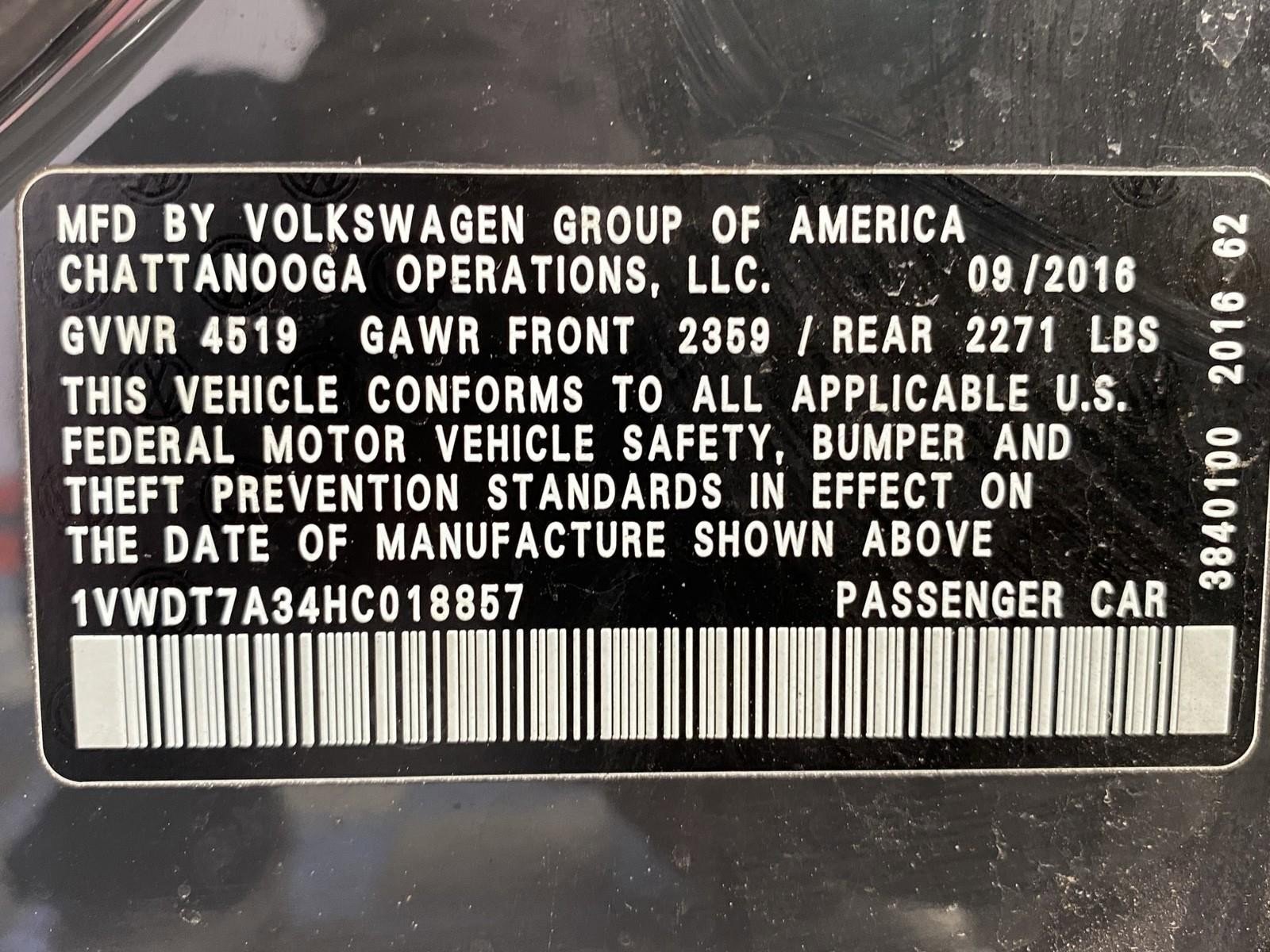 Used 2017 Volkswagen Passat 1.8T R-Line image 25