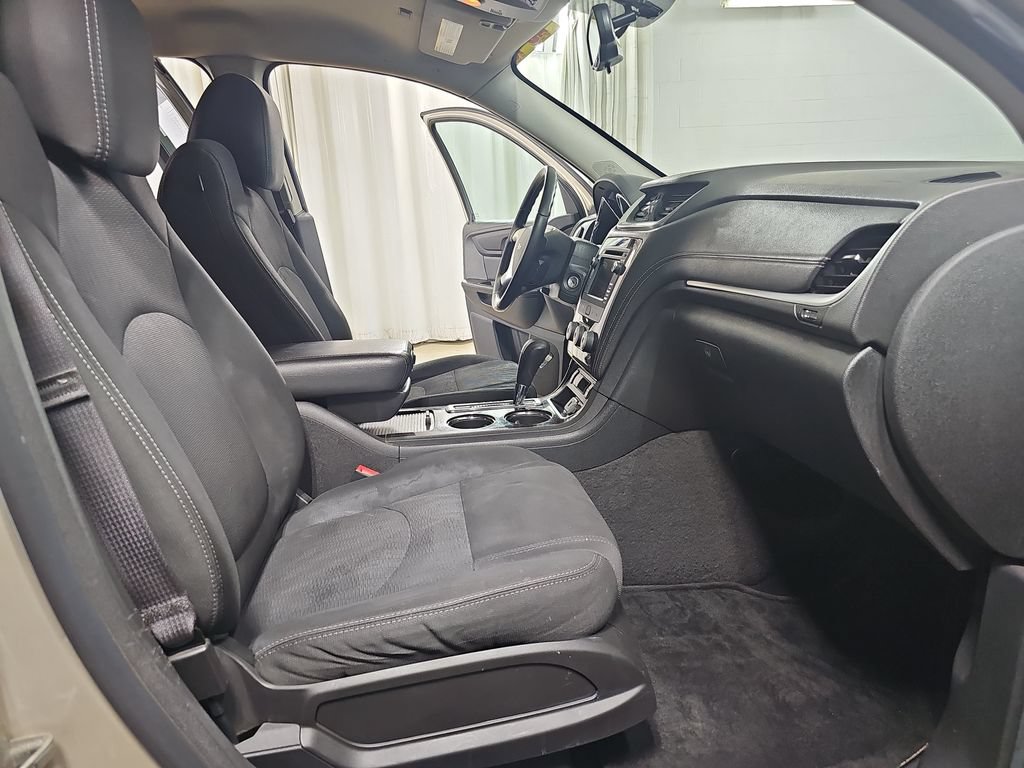 Used 2015 Chevrolet Traverse LT w/ Style and Technology Package AWD/4WD image 13