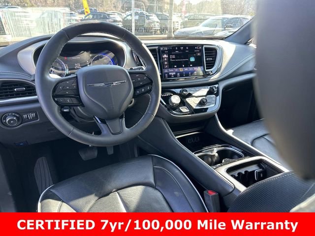 Used 2023 Chrysler Pacifica Limited w/ S Appearance Package image 24