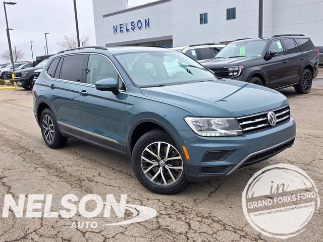 Used 2020 Volkswagen Tiguan SE w/ Panoramic Sunroof Package