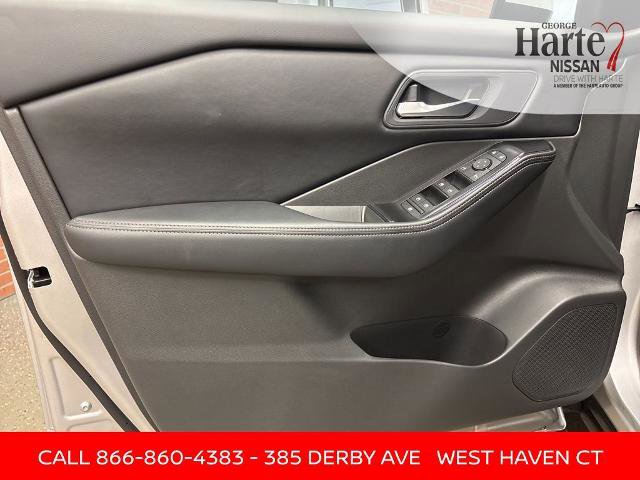 Certified 2025 Nissan Rogue SV image 20