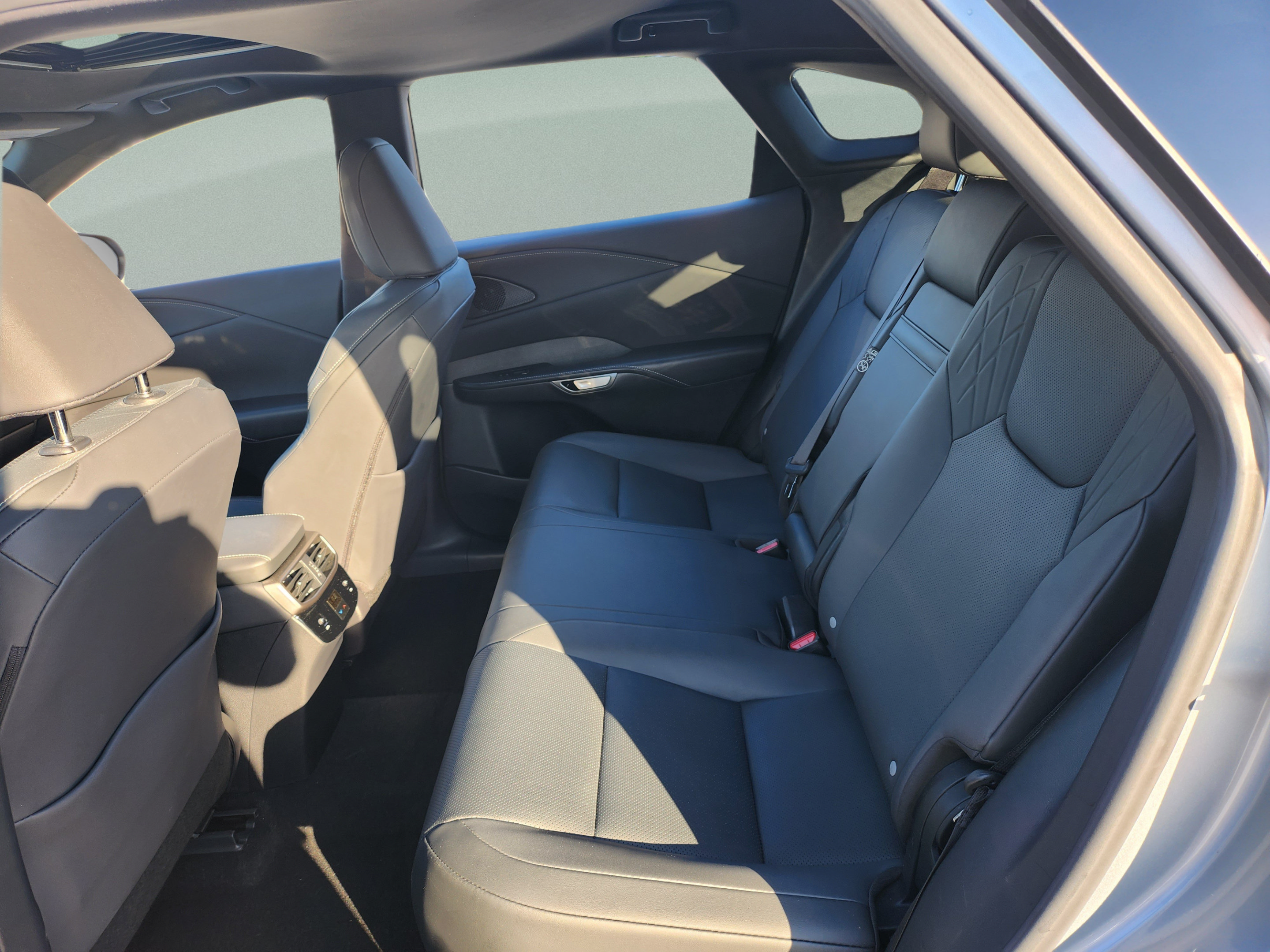 Certified 2023 Lexus RX 350 Premium w/ Cold Area Package FWD image 23