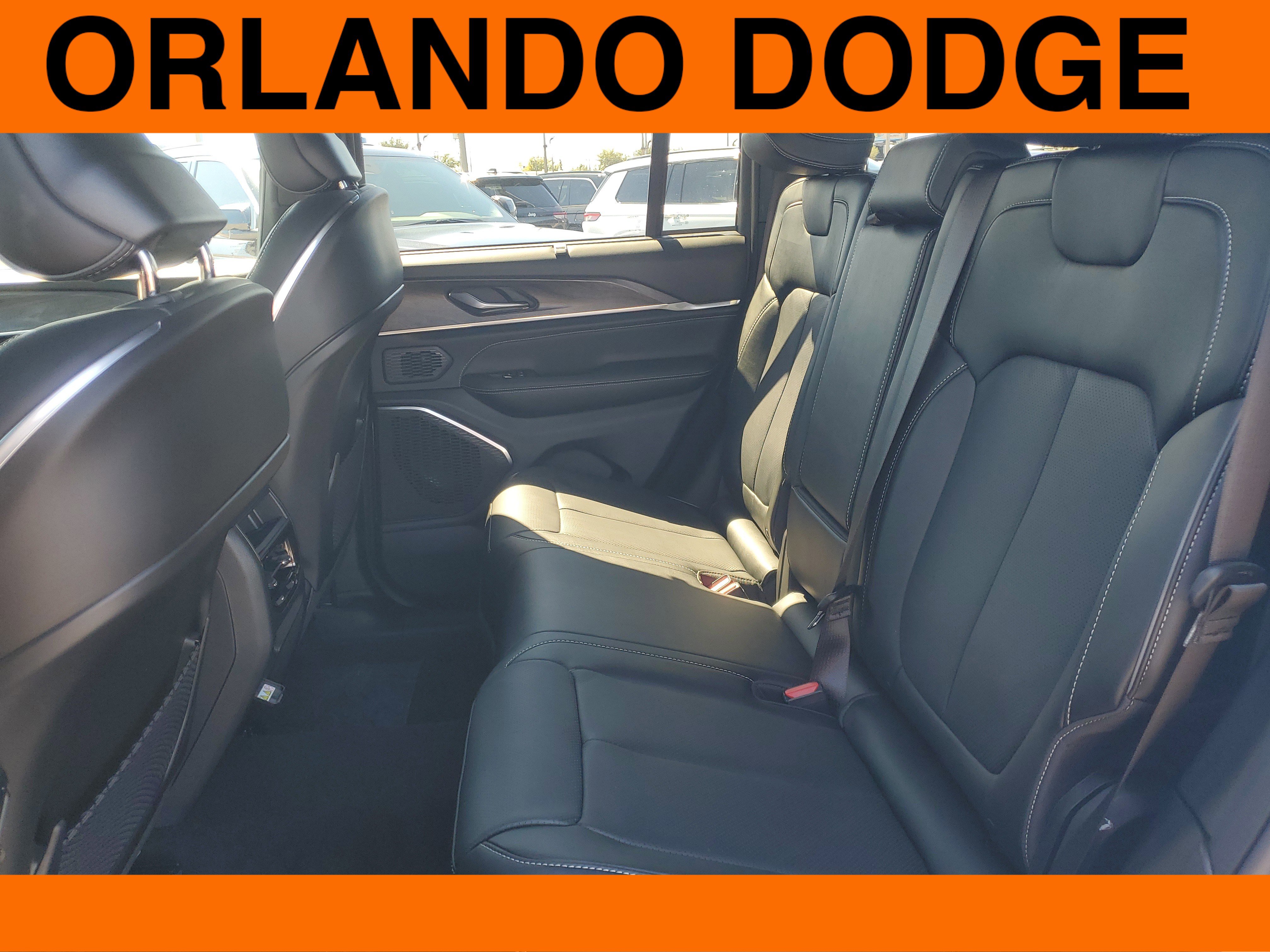 New 2025 Jeep Grand Cherokee Overland w/ Adv Protech Group III image 10