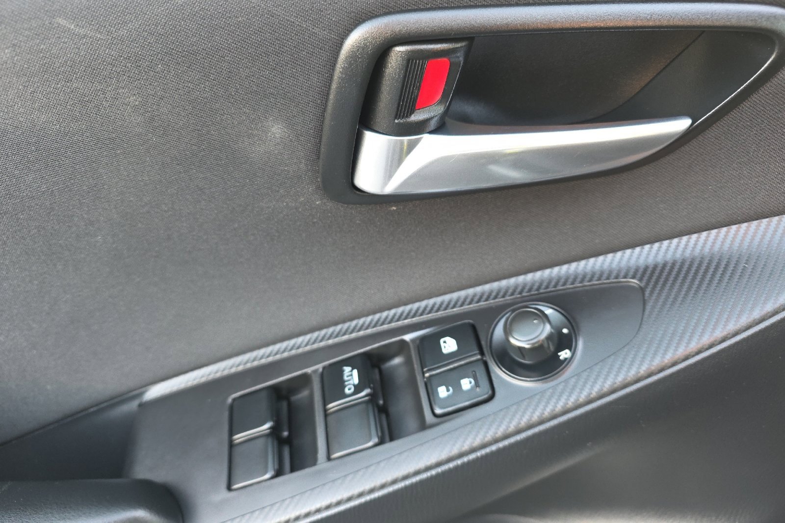 Used 2017 Toyota Yaris iA image 10