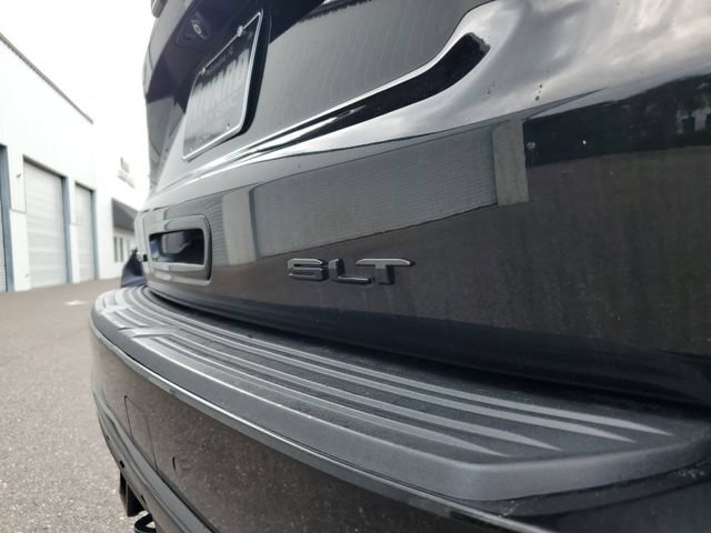 Used 2023 GMC Yukon SLT AWD/4WD image 8