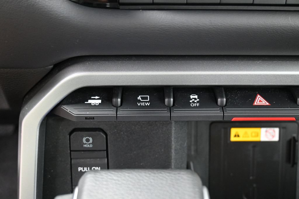 Certified 2024 Toyota Sequoia Platinum AWD/4WD image 24