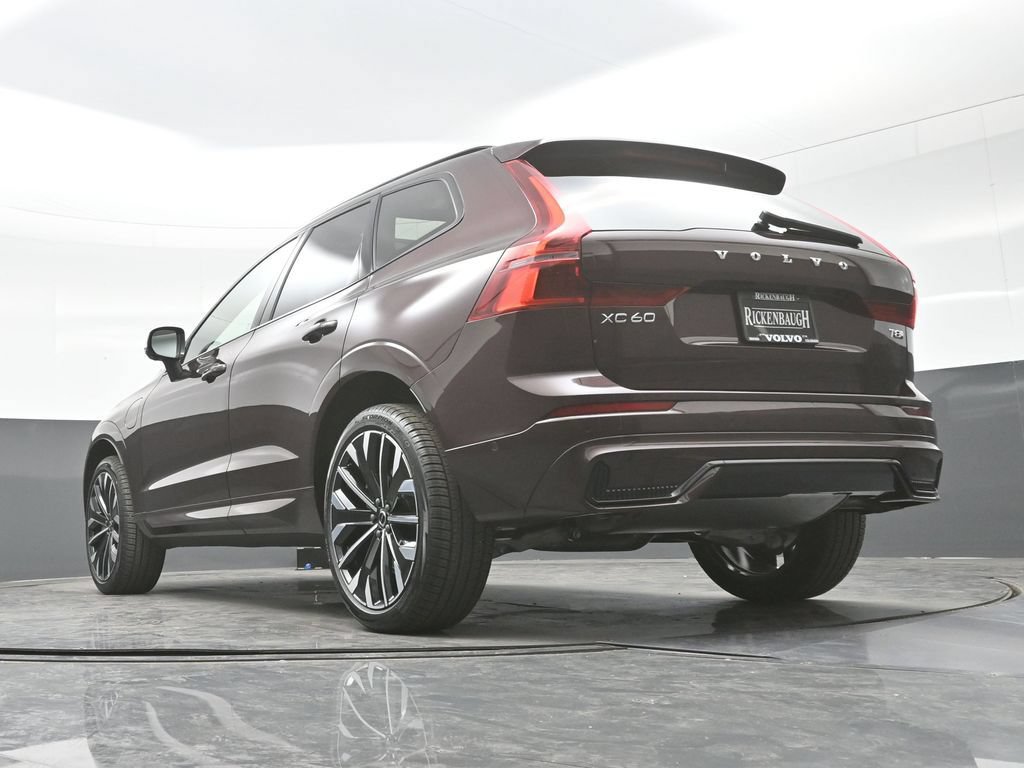 New 2026 Volvo XC60 T8 Ultra w/ Climate Package AWD/4WD image 25