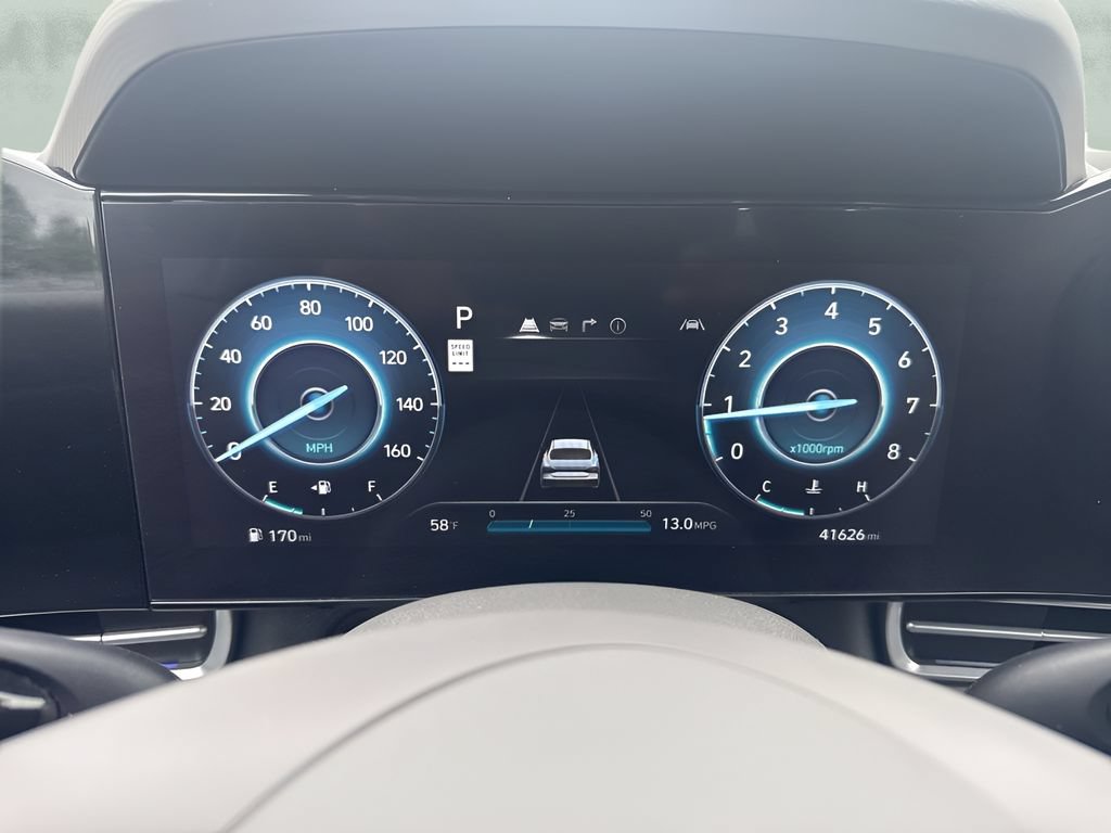 Used 2024 Hyundai Elantra SEL FWD image 21