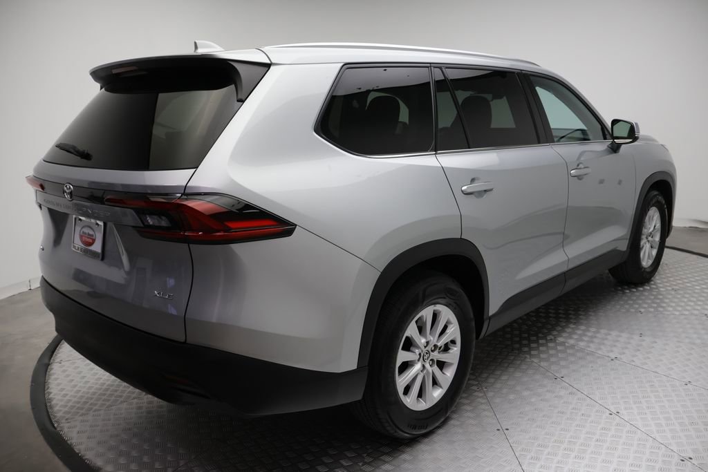 Certified 2025 Toyota Grand Highlander AWD image 8