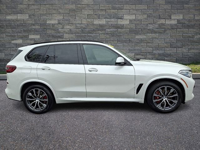 Used 2022 BMW X5 xDrive40i w/ M Sport Package AWD/4WD image 7