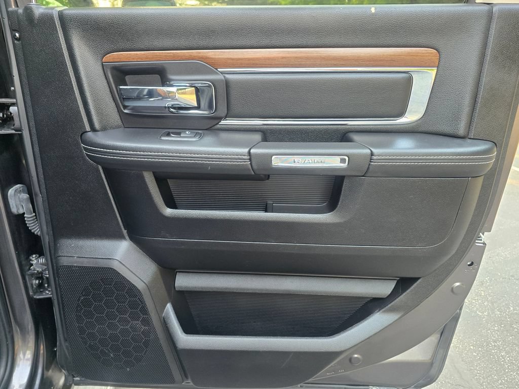 Used 2015 RAM 1500 Laramie w/ Convenience Group RWD image 14