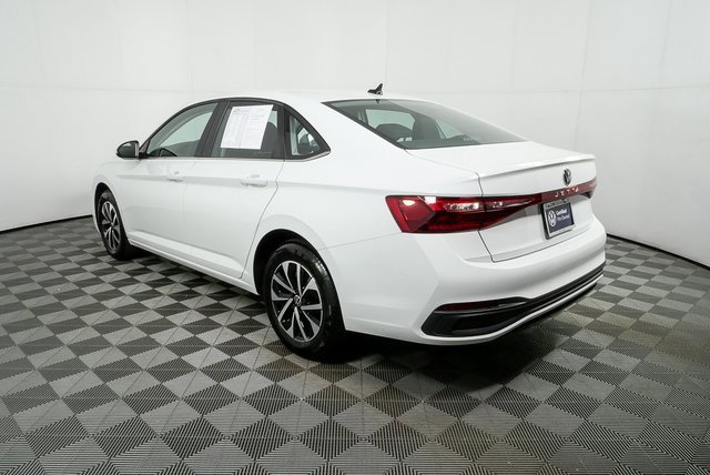 Used 2025 Volkswagen Jetta S image 5