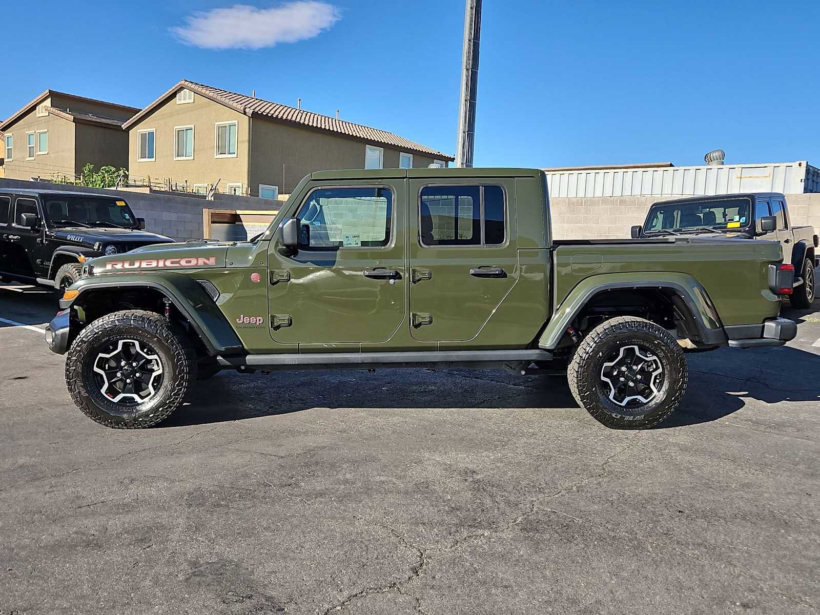 Used 2022 Jeep Gladiator Rubicon w/ LED Lighting Group image 9