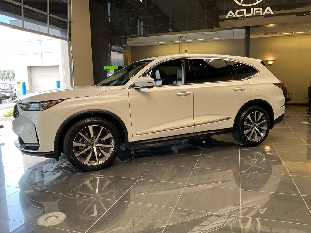 Certified 2026 Acura MDX w/ Technology Package AWD/4WD image 4