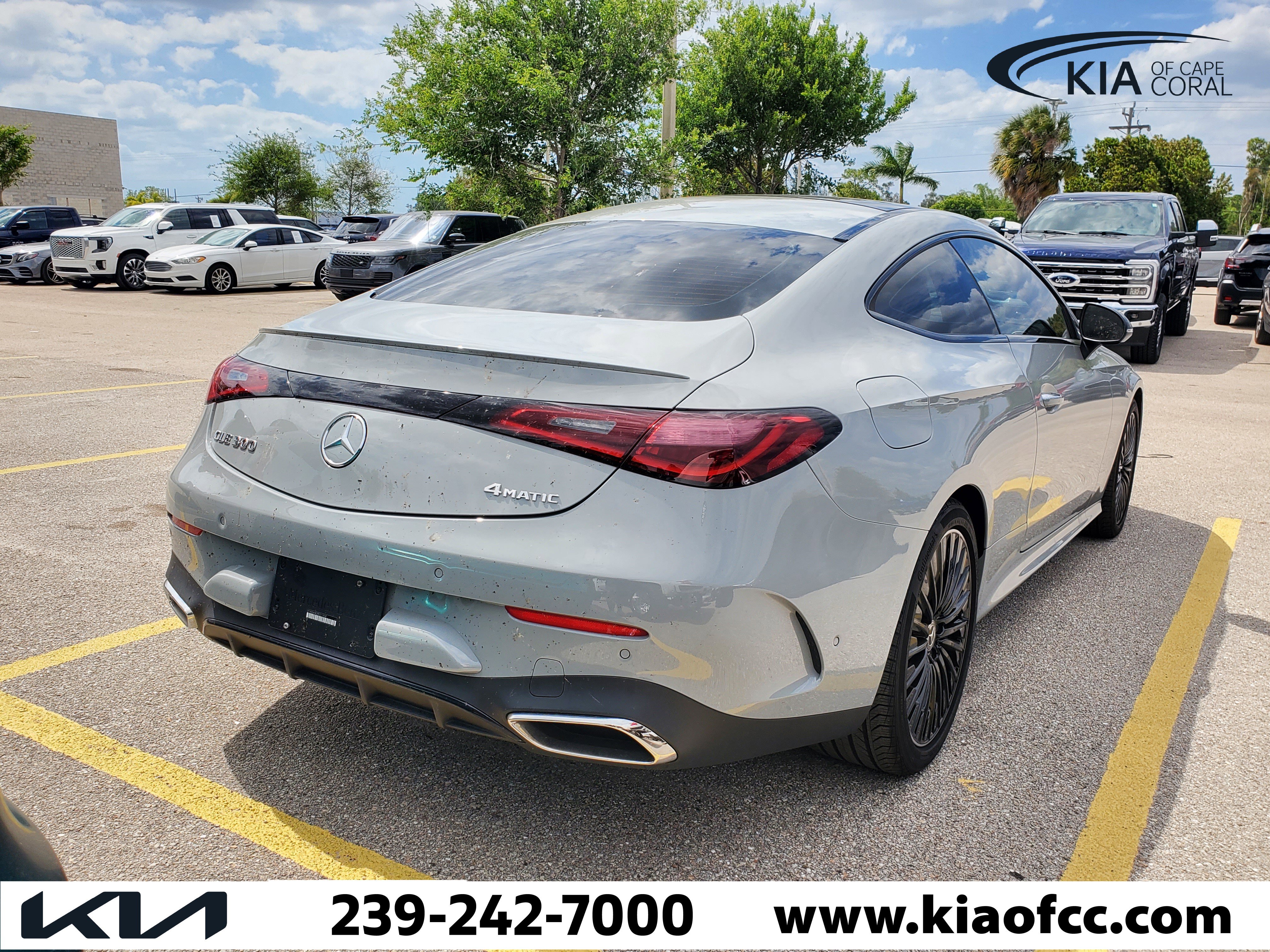 Used 2024 Mercedes-Benz CLE 300 4MATIC Coupe image 5