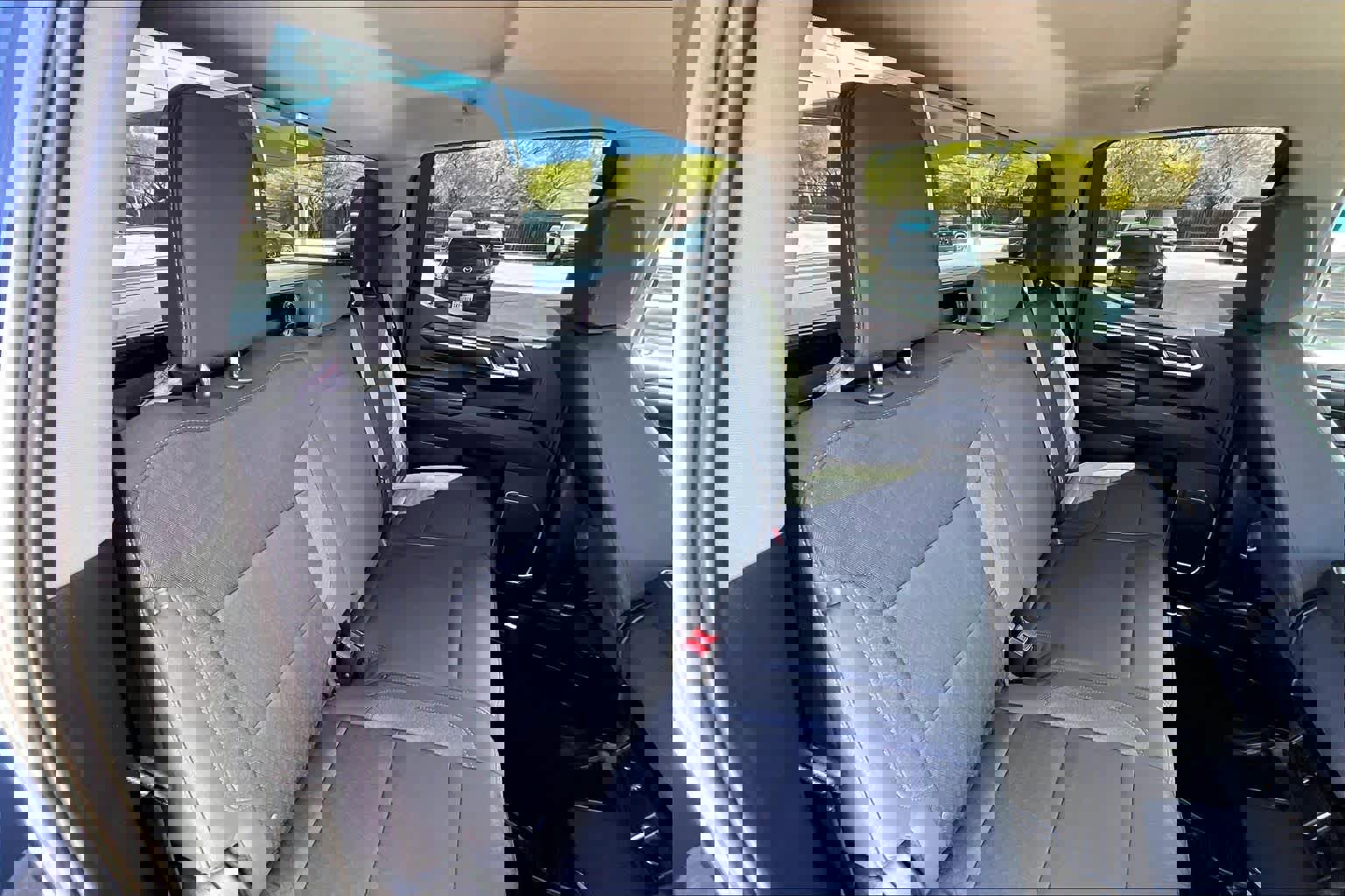 Used 2023 Chevrolet Silverado 1500 LT image 19