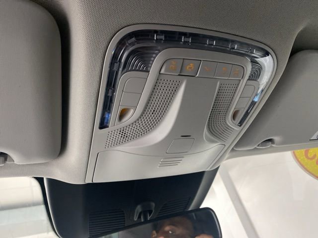 Used 2023 Mercedes-Benz Metris Passenger image 16