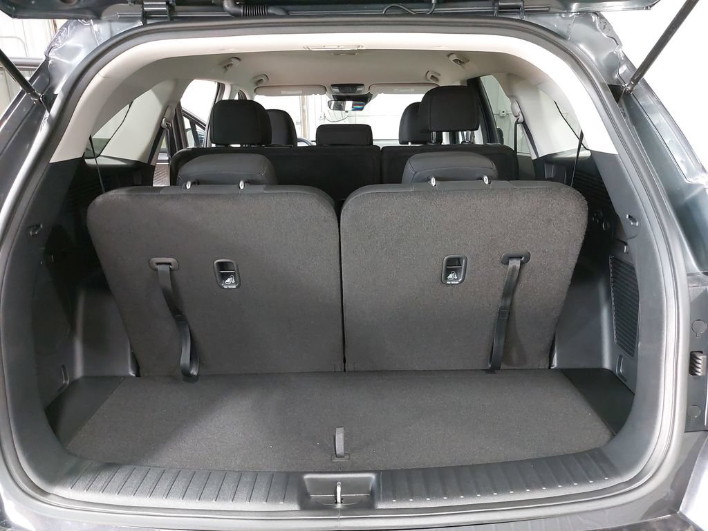 New 2026 Kia Sorento LX FWD image 13