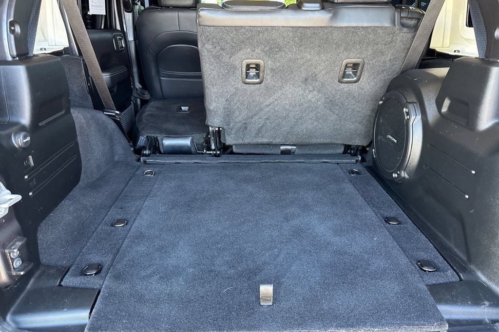 Used 2021 Jeep Wrangler Unlimited Sahara w/ Uconnect 4C Nav & Sound Group AWD/4WD image 15