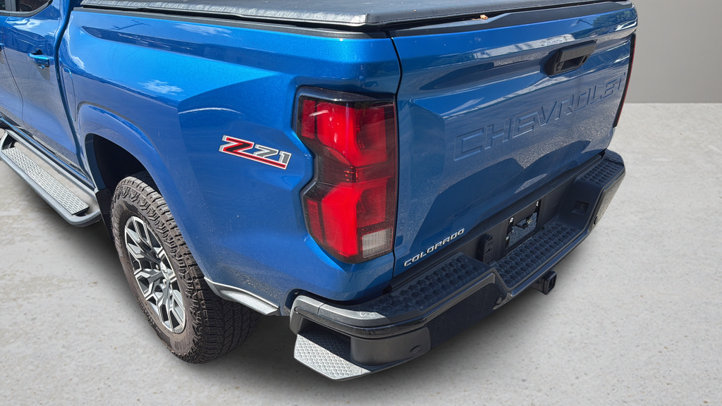 Used 2023 Chevrolet Colorado Z71 w/ Z71 Convenience Package 2 AWD/4WD image 12