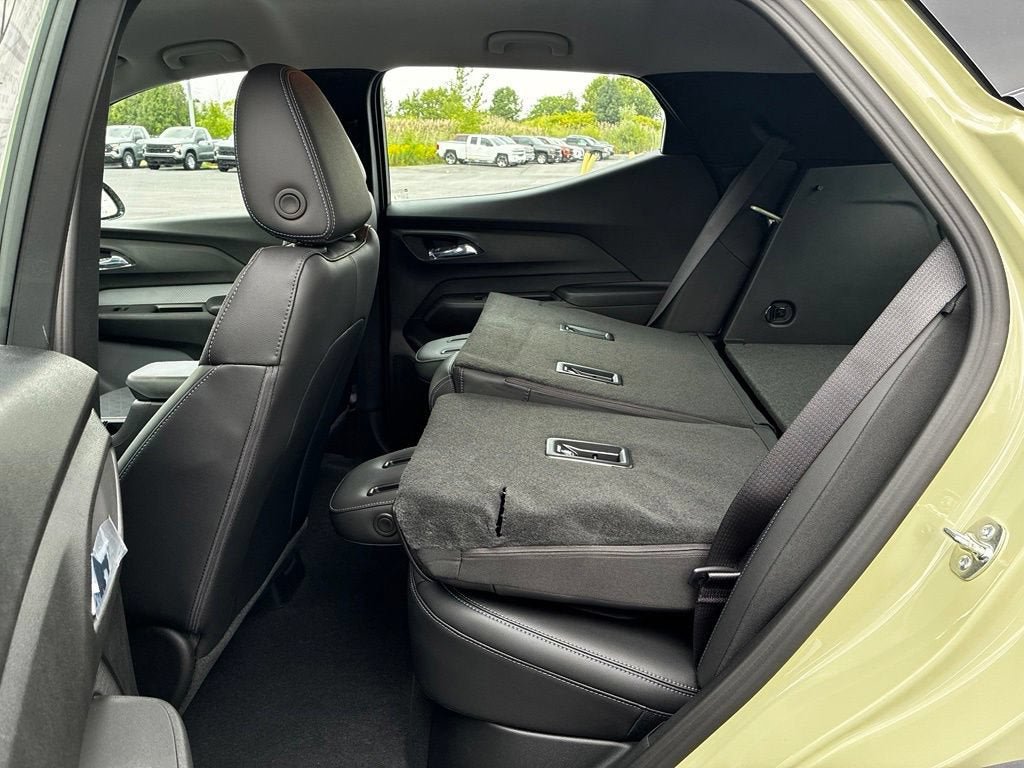 New 2027 Chevrolet Bolt LT w/ Comfort Package FWD image 27