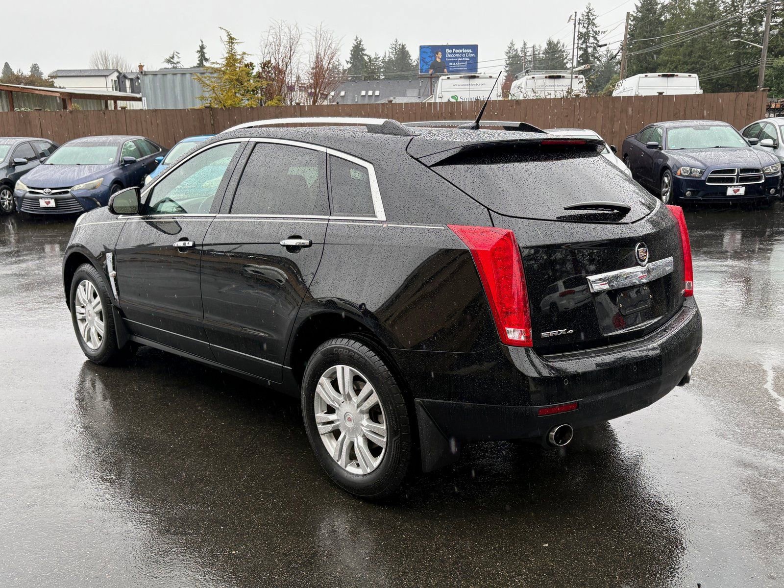 Used 2012 Cadillac SRX Luxury image 5