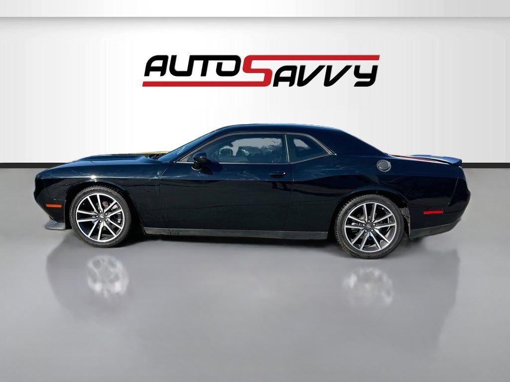 Used 2023 Dodge Challenger R/T RWD image 4
