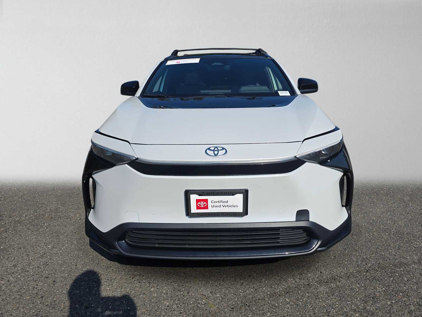 Used 2025 Toyota bZ4X FWD image 8