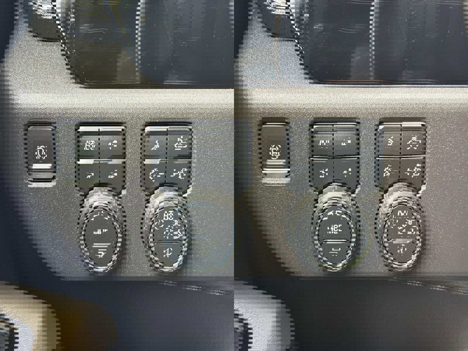 Certified 2023 Chevrolet Silverado 1500 ZR2 image 15